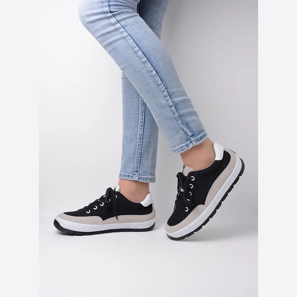 Black Wolky Babati Women's Sneakers | BRSY12978