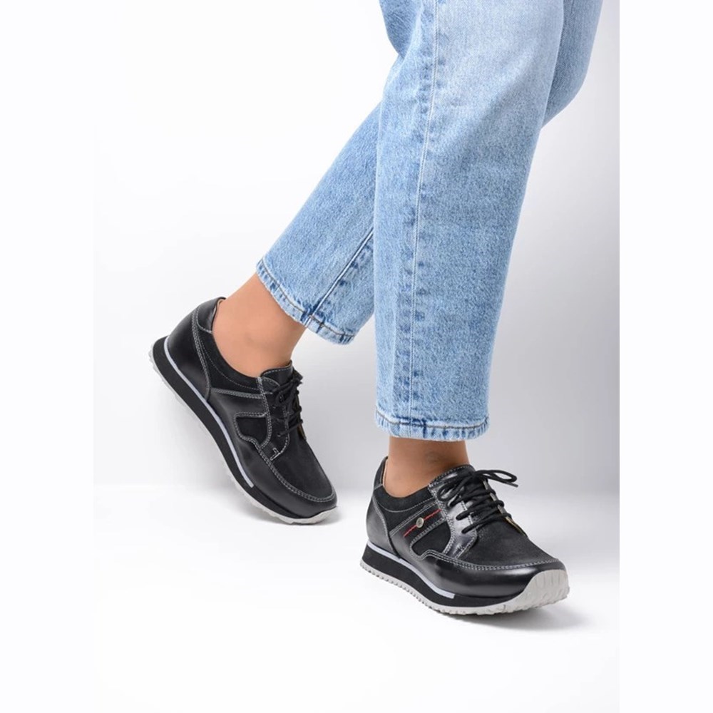 Black Wolky E-walk Women's Lace Up Shoes | HVDU74630